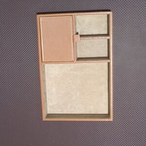 NIB Pottery Barn Colby Leather Valet in color Caramel